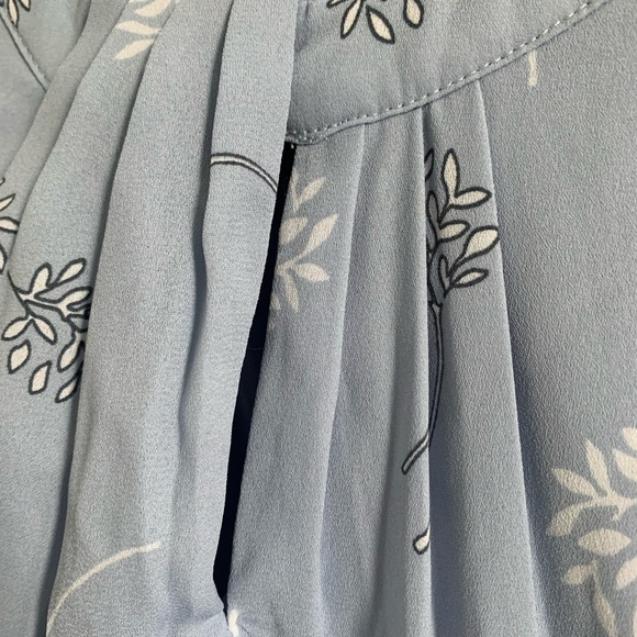 Banana Republic Fit and Flare Chiffon Dress - Picture 4 of 4